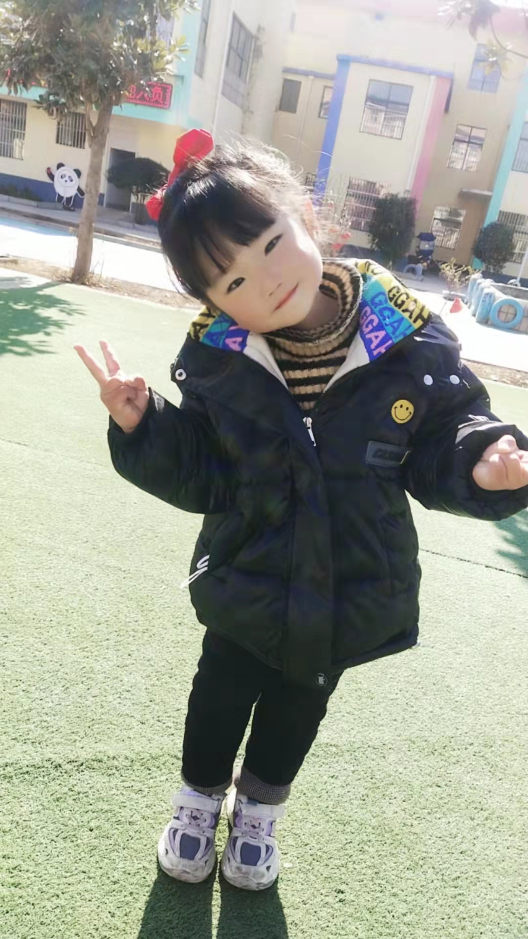 请大家帮忙转发留意。照片为母女俩人。 - 侯玉娜