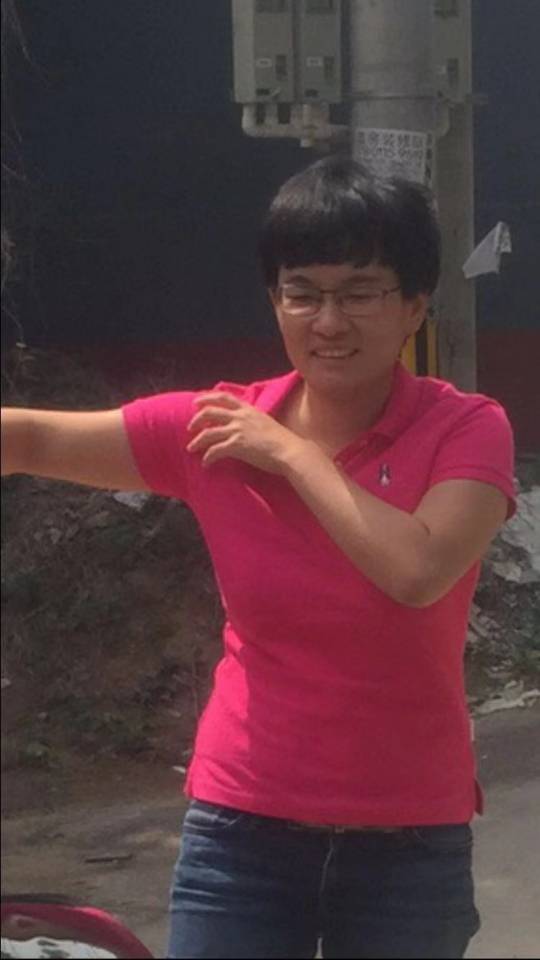 寻找送人的姐姐 - 蓝静