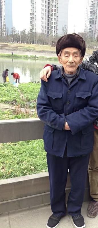 希望大家看到帮忙转发下，93岁老人走丢，真的很可怜 - 龙继良