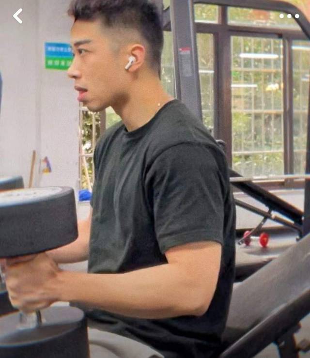 重酬五万寻人！ - 汤一峰