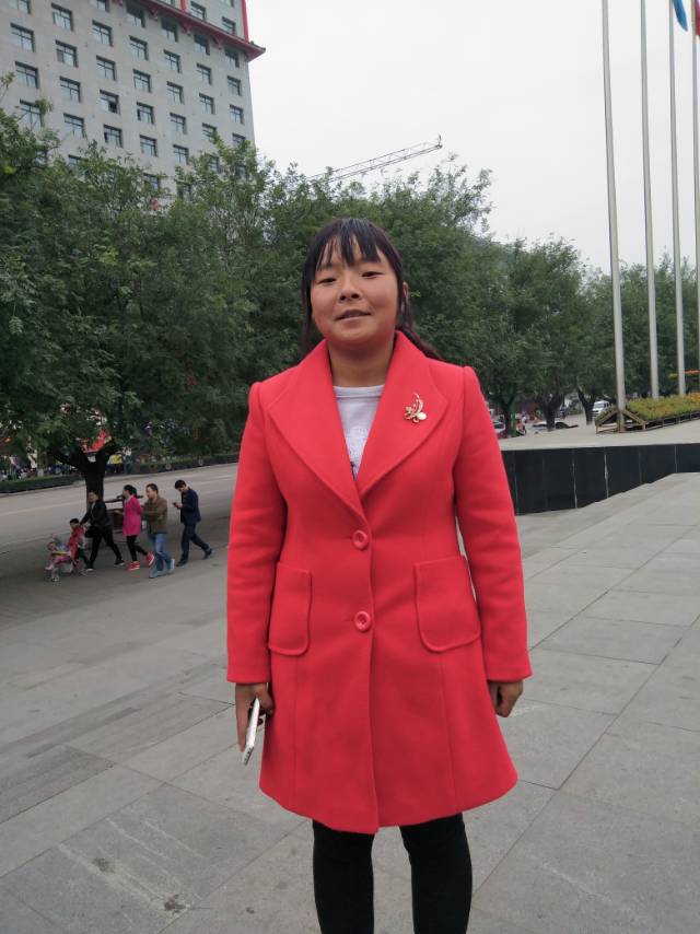 希望大家帮帮忙 - 李腊茹