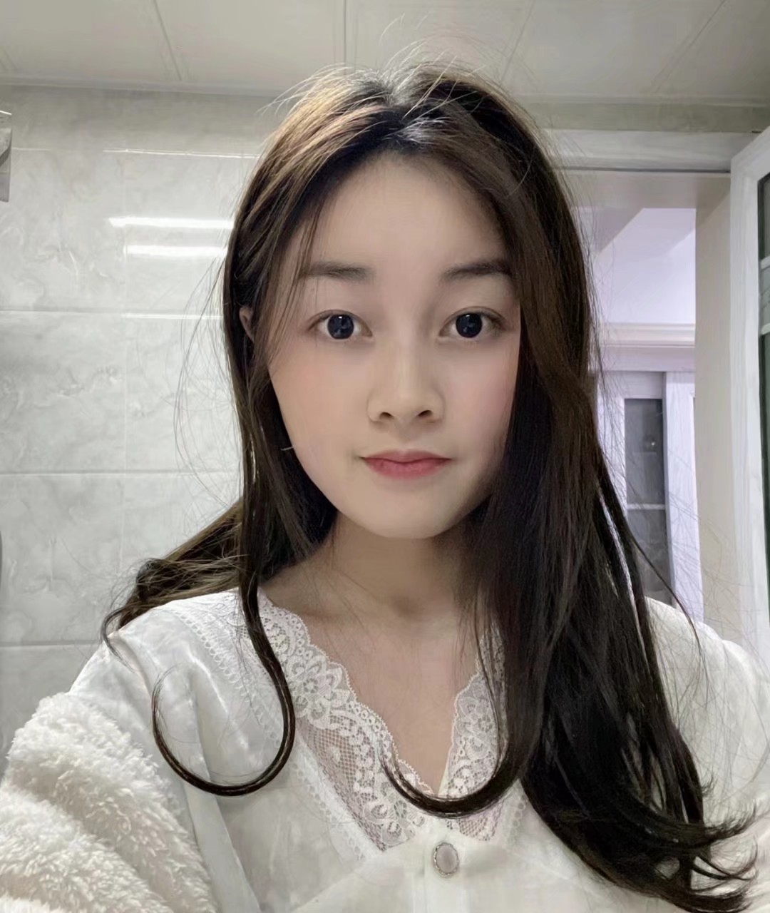 这个女生骗了我3万多 - 潘璀璨