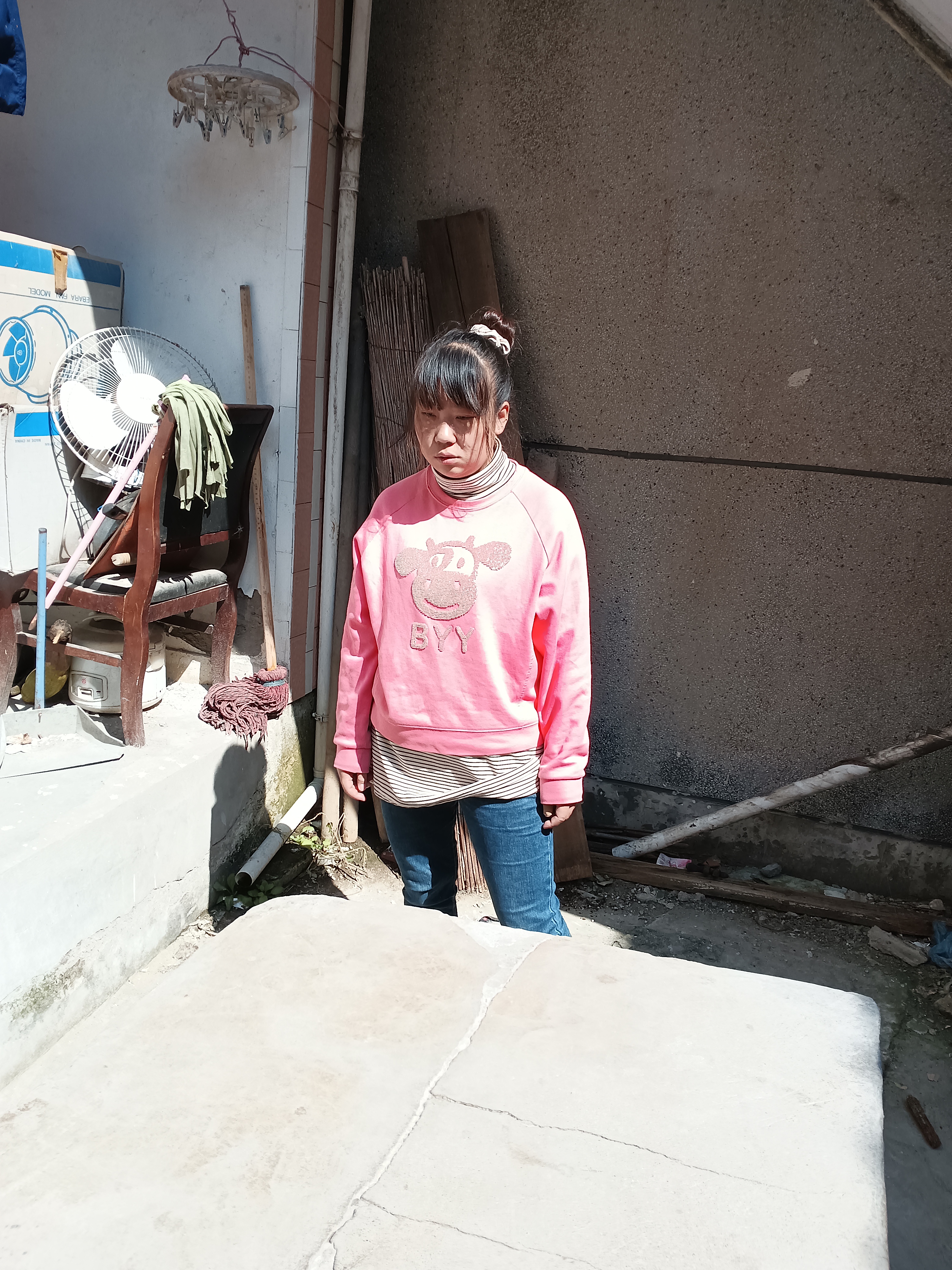 我老婆失踪了有爱心人士帮帮忙谢谢 - 杨宝琴又名杨红