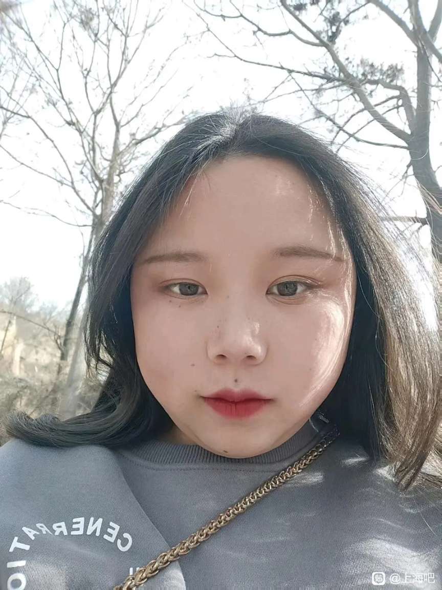 孩子还小，她家里还有个80多岁的奶奶等着她回家 - 卢婉莉